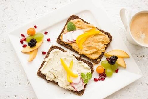 sandwiches da 'ya'yan itace akan abincin keto